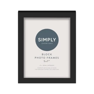 Simply Everyday 5 X 7" Block Frames 3pk - Black 5 Simply Everyday 5 X 7" Block Frames 3pk - Black - Image 3