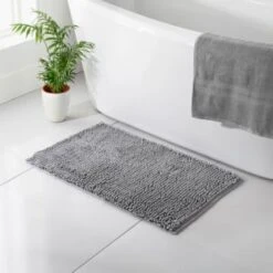 B&M Signature Microfibre Noodle Bath Mat - Grey
