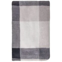B&M Highland Mono Check Sherpa Doublesided Throw 8 B&M Highland Mono Check Sherpa Doublesided Throw -Household Product Store 388811 highland check sherpa throw 4