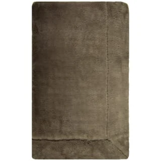 B&M Aspen Faux Fur Throw - Sage 4 B&M Aspen Faux Fur Throw - Sage - Image 2