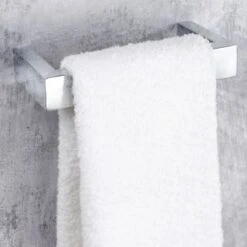 B&M Chrome Fitted Towel Ring